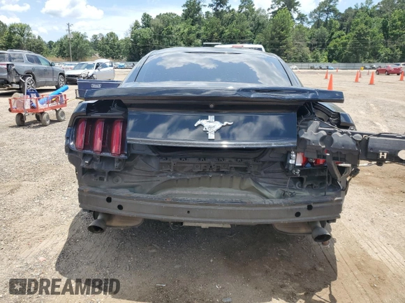 2016 Ford Mustang V6 z VIN 1FA6P8AM0G5228315, wystawiony jako Copart lot #62319095 z przebiegiem 146 673 mil mil oraz Szkoda całkowita • Salvage title. Historia ofert i sprzedaży dostępna na DreamBid. Obrazek 6.
