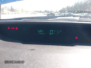 2005 Toyota Prius z VIN JTDKB20U150118440, wystawiony jako IAAI lot #42090135 z przebiegiem 263 095 mil mil oraz . Historia ofert i sprzedaży dostępna na DreamBid. Obrazek 7.