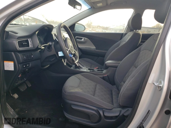 2017 Kia Niro LX with VIN KNDCB3LC4H5036707, listed as a Copart auction lot 46685365 with 181,607 mi miles and Clean Title. Bid and sale history available at carsss.com. Image 7.
