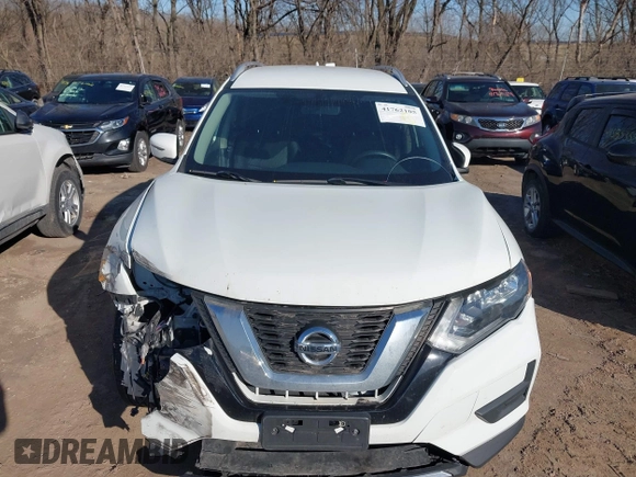 2017 Nissan Rogue SV with VIN KNMAT2MT1HP541640, listed as a IAAI auction lot 41762105 with 105,981 mi miles. Bid and sale history available at carsss.com. Image 17.