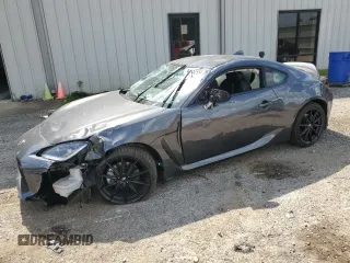 2024 Toyota GR86 Premium with VIN JF1ZNBE16R8752988, listed as a Copart auction lot 63152334 with 2,233 mi miles and Salvage Title. Bid and sale history available at carsss.com. Image 1.