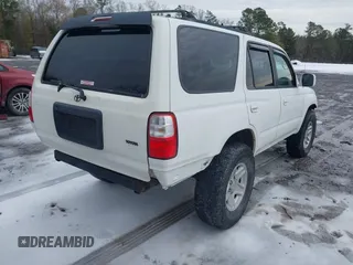 2002 Toyota 4Runner SR5 z VIN JT3GN86R620228645, wystawiony jako IAAI lot #41427161 z przebiegiem Nie podano mil oraz . Historia ofert i sprzedaży dostępna na DreamBid. Obrazek 4.