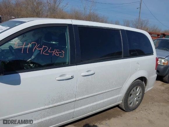 2016 Dodge Grand Caravan American Value Pkg with VIN 2C4RDGBG8GR284928, listed as a IAAI auction lot 41742483 with 96,909 mi miles. Bid and sale history available at carsss.com. Image 14.