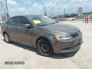 2012 Volkswagen Jetta SE with VIN 3VWDX7AJ3CM121987, listed as a IAAI auction lot 42520818 with 149,997 mi miles and . Bid and sale history available at DreamBid. Image 1.