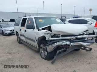 2003 Chevrolet Suburban LS with VIN 3GNEC16ZX3G320202, listed as a IAAI auction lot 41596078 with 287,841 mi miles. Bid and sale history available at carsss.com. Image 1.