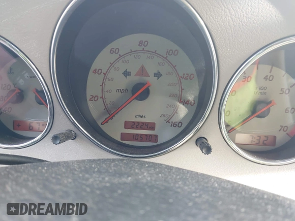 2000 Mercedes-Benz SLK-Class Kompressor with VIN WDBKK47F6YF165062, listed as a IAAI auction lot 42028279 with 105,707 mi miles. Bid and sale history available at carsss.com. Image 7.