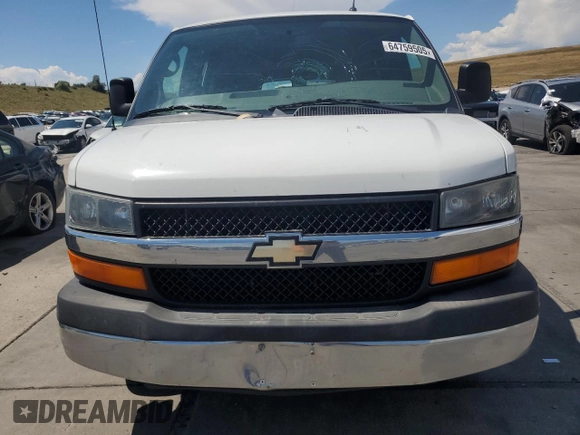 2015 Chevrolet Express Passenger LT with VIN 1GAZG1FG6F1217514, listed as a Copart auction lot 64759505 with 270,681 mi miles and Clean title. Bid and sale history available at DreamBid. Image 5.