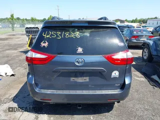 2015 Toyota Sienna XLE with VIN 5TDYK3DC0FS649998, listed as a IAAI auction lot 42531828 with 111,539 mi miles and . Bid and sale history available at DreamBid. Image 17.