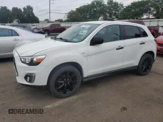 2015 Mitsubishi Outlander SE z VIN 4A4AP4AU8FE023863, wystawiony jako Copart lot #64268345 z przebiegiem 165 654 mil mil oraz Czysty tytuł • Clean title. Historia ofert i sprzedaży dostępna na DreamBid. Obrazek 1.