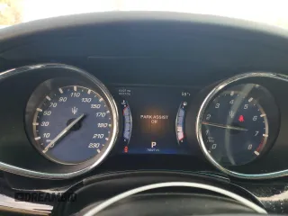 2014 Maserati Quattroporte GTS z VIN ZAM56PPA1E1072964, wystawiony jako Copart lot #48786035 z przebiegiem 78 927 mil mil oraz Szkoda całkowita • Salvage title. Historia ofert i sprzedaży dostępna na DreamBid. Obrazek 9.