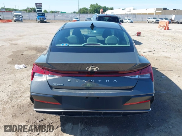 2024 Hyundai Elantra SEL с VIN KMHLS4DG2RU724506, выставлен на аукционе IAAI как лот 42285045 с пробегом 37 998 миль миль и . История ставок и продаж доступна на DreamBid. Изображение 16.