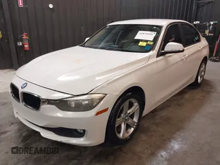 2015 BMW 3 Series 320i с VIN WBA3B1G50FNT07918, выставлен на аукционе IAAI как лот 41876026 с пробегом 83 220 миль миль и . История ставок и продаж доступна на DreamBid. Изображение 19.