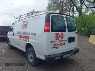 2016 Chevrolet Express Cargo with VIN 1GCWGAFF5G1261197, listed as a IAAI auction lot 42128029 with 117,535 mi miles and . Bid and sale history available at DreamBid. Image 3.