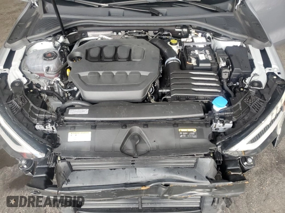 2024 Audi A3 Premium z VIN WAUAUDGY2RA127557, wystawiony jako Copart lot #58738645 z przebiegiem 18 581 mil mil oraz Tytuł czysty. Historia ofert i sprzedaży dostępna na DreamBid. Obrazek 11.
