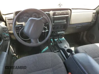 2000 Jeep Cherokee with VIN 1J4FF48S6YL136689, listed as a Copart auction lot 62316245 with 211,100 mi miles and Clean title. Bid and sale history available at DreamBid. Image 8.