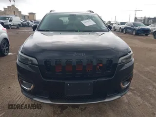 2020 Jeep Cherokee Limited с VIN 1C4PJLDB9LD599972, выставлен на аукционе IAAI как лот 42619796 с пробегом 128 083 миль миль и . История ставок и продаж доступна на DreamBid. Изображение 11.