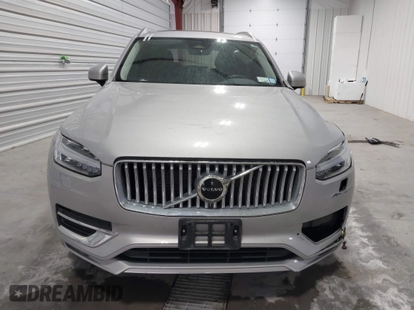 2024 Volvo XC90 with VIN YV4062PK6R1161703, listed as a IAAI auction lot 41648198 with 20,676 mi miles and . Bid and sale history available at DreamBid. Image 12.