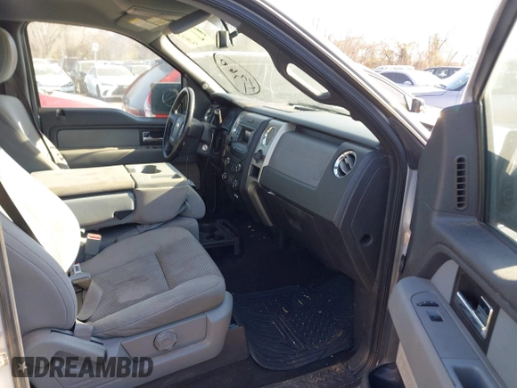 2014 Ford F-150 XL with VIN 1FTFW1CT1EKD04373, listed as a IAAI auction lot 41061727 with 1 mi miles. Bid and sale history available at carsss.com. Image 5.