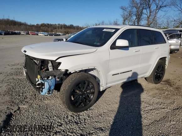 2022 Jeep Grand Cherokee WK Laredo E with VIN 1C4RJFAG5NC113970, listed as a Copart auction lot 79946364 with 35,090 mi miles and Salvage Title. Bid and sale history available at carsss.com. Image 1.