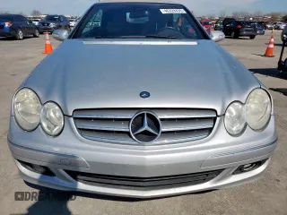 2009 Mercedes-Benz CLK 350 with VIN WDBTK56FX9T109172, listed as a Copart auction lot 46328435 with 137,484 mi miles and Salvage Title. Bid and sale history available at DreamBid. Image 5.
