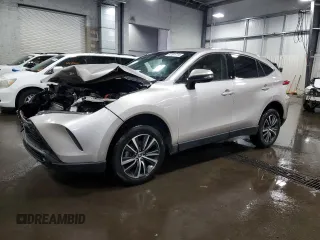 2022 Toyota Venza LE with VIN JTEAAAAH2NJ094133, listed as a Copart auction lot 61101714 with 47,223 mi miles and Salvage Title. Bid and sale history available at carsss.com. Image 1.