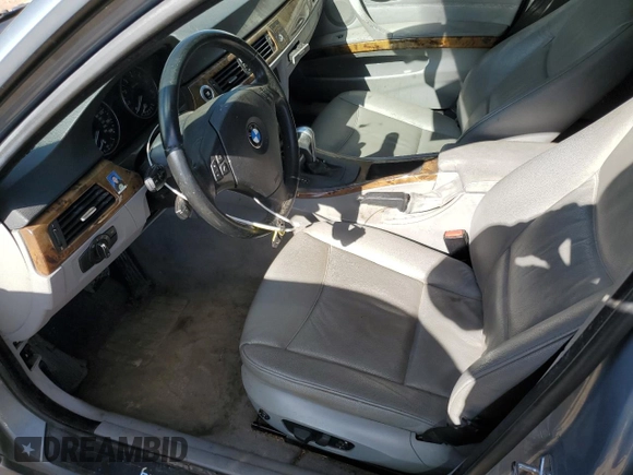 2007 BMW 3 Series 328xi with VIN WBAVC93587KX57667, listed as a Copart auction lot 45929745 with 129,137 mi miles and Salvage title. Bid and sale history available at DreamBid. Image 7.