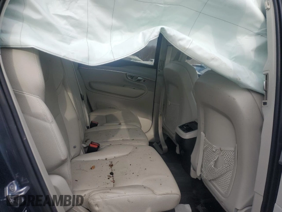 2021 Volvo XC90 Momentum with VIN YV4102PK4M1714699, listed as a Copart auction lot 44028445 with 0 mi miles and Salvage Title. Bid and sale history available at carsss.com. Image 11.