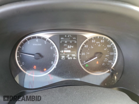 2019 Nissan Kicks SR with VIN 3N1CP5CU9KL491357, listed as a Copart auction lot 82594634 with 32,518 mi miles and Salvage Title. Bid and sale history available at carsss.com. Image 9.