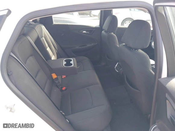 2019 Chevrolet Malibu LT with VIN 1G1ZD5STXKF146723, listed as a IAAI auction lot 41901442 with 61,507 mi miles. Bid and sale history available at carsss.com. Image 8.