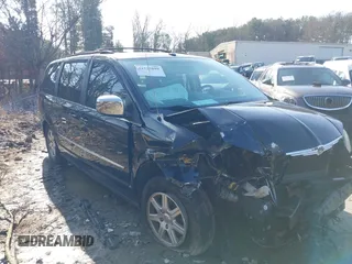 2009 Chrysler Town & Country Touring with VIN 2A8HR54X39R629941, listed as a IAAI auction lot 41525899 with 151,803 mi miles and . Bid and sale history available at DreamBid. Image 1.