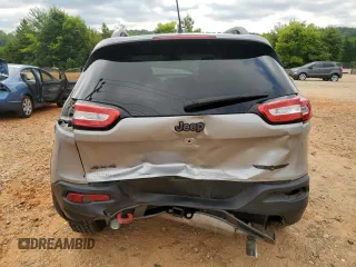 2016 Jeep Cherokee Trailhawk with VIN 1C4PJMBS4GW236966, listed as a Copart auction lot 63190565 with 101,017 mi miles and Salvage title. Bid and sale history available at DreamBid. Image 6.