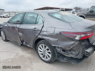2024 Toyota Camry LE with VIN 4T1C11AK6RU850099, listed as a IAAI auction lot 41712649 with 39,825 mi miles. Bid and sale history available at carsss.com. Image 6.