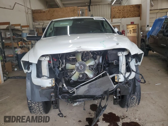 2016 Ram 2500 Laramie с VIN 3C6UR5NJ1GG368397, выставлен на аукционе Copart как лот 60493755 с пробегом 180 360 миль миль и Списание • Salvage title. История ставок и продаж доступна на DreamBid. Изображение 5.