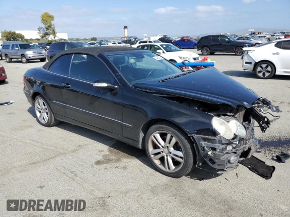 2008 Mercedes-Benz CLK 350 с VIN WDBTK56F78F240573, выставлен на аукционе Copart как лот 54257055 с пробегом 112 565 миль миль и Списание • Salvage title. История ставок и продаж доступна на DreamBid. Изображение 4.