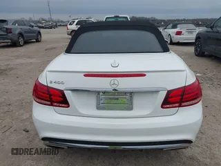 2016 Mercedes-Benz E 400 with VIN WDDKK6FF0GF319946, listed as a IAAI auction lot 41624659 with 54,551 mi miles and . Bid and sale history available at carsss.com. Image 16.