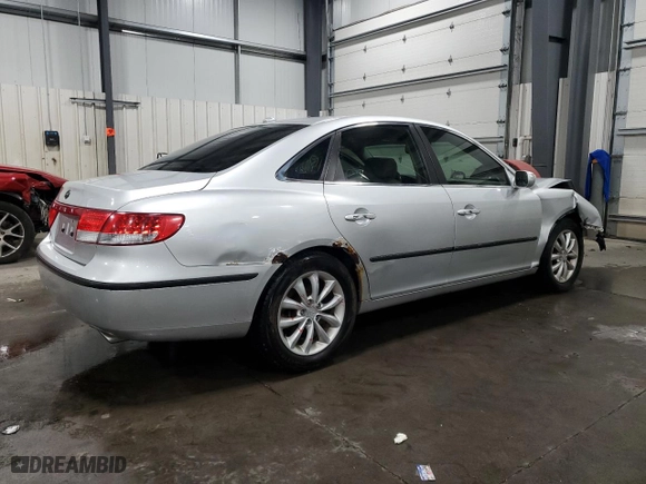 2008 Hyundai Azera Limited with VIN KMHFC46F68A290427, listed as a Copart auction lot 72629054 with 195,482 mi miles and Salvage Title. Bid and sale history available at carsss.com. Image 3.