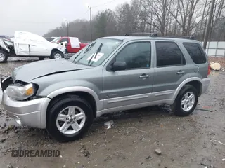 2005 Ford Escape Hybrid with VIN 1FMCU95H55KE10725, listed as a IAAI auction lot 41331983 with 1 mi miles. Bid and sale history available at carsss.com. Image 13.