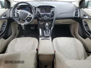 2013 Ford Focus Electric with VIN 1FADP3R42DL264058, listed as a Copart auction lot 59331665 with 43,266 mi miles and Salvage title. Bid and sale history available at DreamBid. Image 8.