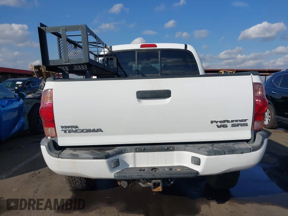 2007 Toyota Tacoma PreRunner z VIN 3TMJU62N87M029323, wystawiony jako IAAI lot #41462575 z przebiegiem 211 104 mil mil oraz . Historia ofert i sprzedaży dostępna na DreamBid. Obrazek 17.