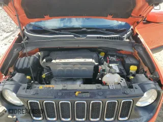 2017 Jeep Renegade Latitude z VIN ZACCJBBB0HPE44263, wystawiony jako Copart lot #58490605 z przebiegiem 110 555 mil mil oraz Nie do naprawy. Historia ofert i sprzedaży dostępna na DreamBid. Obrazek 11.