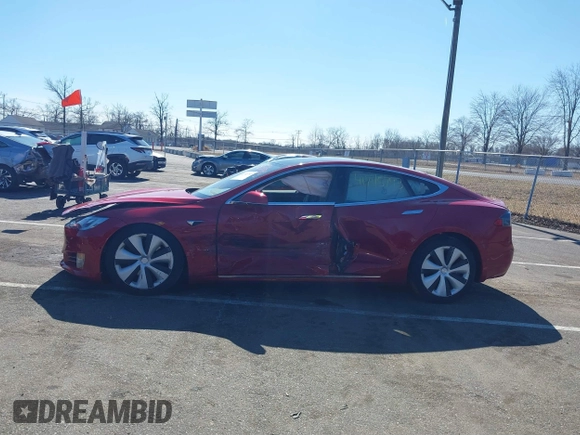 2021 Tesla Model S Long Range Plus с VIN 5YJSA1E29MF425424, выставлен на аукционе IAAI как лот 41745793 с пробегом 83 817 миль миль и . История ставок и продаж доступна на DreamBid. Изображение 14.