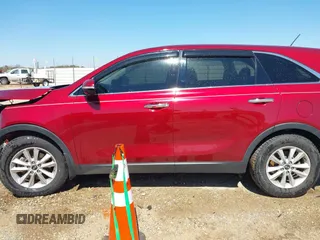2020 Kia Sorento LX with VIN 5XYPG4A31LG684906, listed as a IAAI auction lot 41760413 with 100,486 mi miles. Bid and sale history available at carsss.com. Image 14.