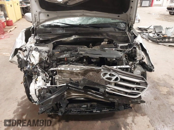 2017 Hyundai Santa Fe 2.4L with VIN 5XYZTDLB3HG488692, listed as a IAAI auction lot 42289211 with 82,290 mi miles and . Bid and sale history available at DreamBid. Image 10.