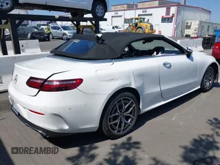 2021 Mercedes-Benz E 450 with VIN W1K1K5JB3MF151872, listed as a IAAI auction lot 42486743 with 65,139 mi miles and . Bid and sale history available at DreamBid. Image 4.