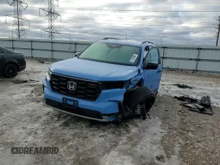 2025 Honda Pilot TrailSport with VIN 5FNYG1H63SB007882, listed as a Copart auction lot 87308984 with 3,980 mi miles and Salvage Title. Bid and sale history available at carsss.com. Image 10.