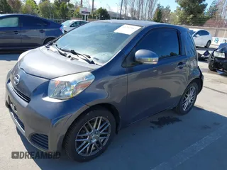 2012 Scion iQ z VIN JTNJJXB00CJ009265, wystawiony jako IAAI lot #41742947 z przebiegiem 95 857 mil mil oraz . Historia ofert i sprzedaży dostępna na DreamBid. Obrazek 2.