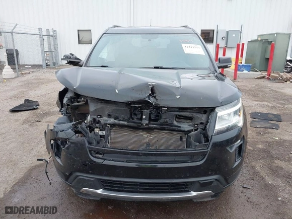 2018 Ford Explorer XLT with VIN 1FM5K7D8XJGA19202, listed as a IAAI auction lot 41211513 with NaN miles. Bid and sale history available at carsss.com. Image 12.