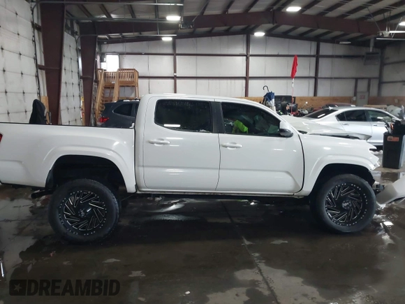 2017 Toyota Tacoma SR5 with VIN 3TMCZ5ANXHM089658, listed as a IAAI auction lot 41624050 with Not Provided miles and . Bid and sale history available at DreamBid. Image 13.