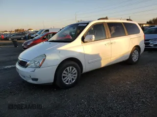 2011 Kia Sedona LX with VIN KNDMG4C72B6409873, listed as a Copart auction lot 78743494 with 137,161 mi miles and Clean Title. Bid and sale history available at carsss.com. Image 1.