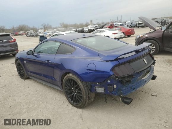2015 Ford Mustang GT z VIN 1FA6P8CF8F5433832, wystawiony jako Copart lot #50827945 z przebiegiem 109 106 mil mil oraz Szkody całkowita. Historia ofert i sprzedaży dostępna na DreamBid. Obrazek 2.